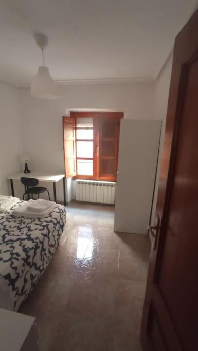 Piso Centrico En Casco Antiguo Apartment Leon Luaran gambar